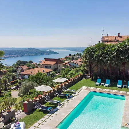 Sleeps 5 With Pool And Wifi